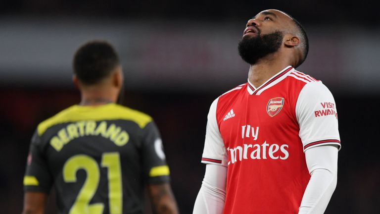 Alexandre Lacazette's goals were not enough against Southampton