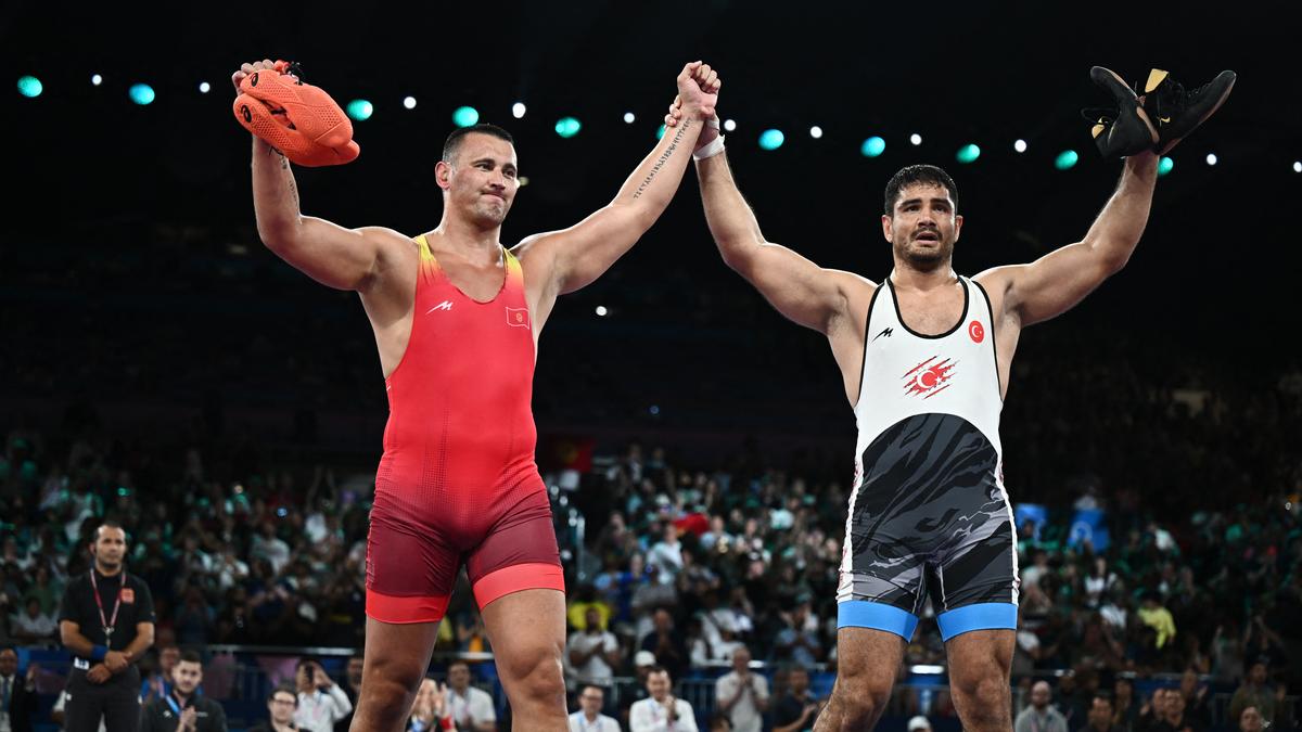 Paris 2024 Olympics: Turkey’s Akgul, Kyrgyzstan’s Lazarev retire after wrestling for bronze – The Headlines