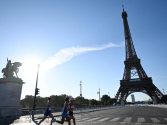 Paris 2024 Olympics: Man climbing Eiffel Tower prompts evacuation hours before closing ceremony – The Headlines