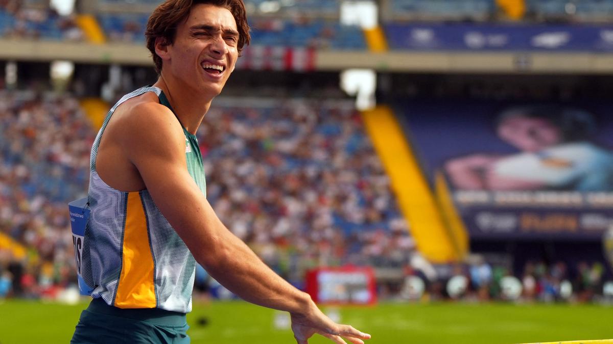 Armand Duplantis beats own World Record for tenth time at Silesia Diamond League – The Headlines