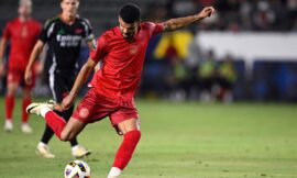 Spurs signs Solanke from Bournemouth on a record sale – The Headlines