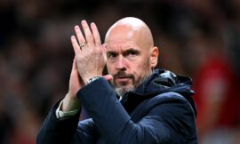 Premier League 2024-25: Praising compatriot Zirkzee, Ten Hag says Man United should not wait for late winner – The Headlines