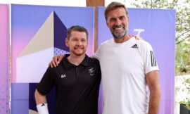 Former Liverpool boss Klopp cheers on long-time friend playing badminton in Paris Paralympics 2024 – The Headlines