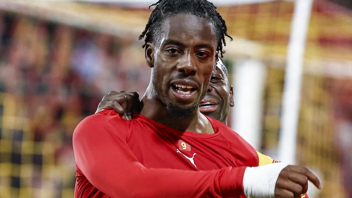 Marseille brings in striker Elye Wahi from Lens – The Headlines