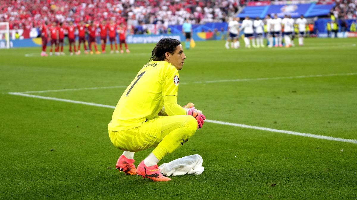 Switzerland goalkeeper Yann Sommer ends national-team career after 94 games – The Headlines Switzerland goalkeeper Yann Sommer ends national-team career after 94 games – The Headlines