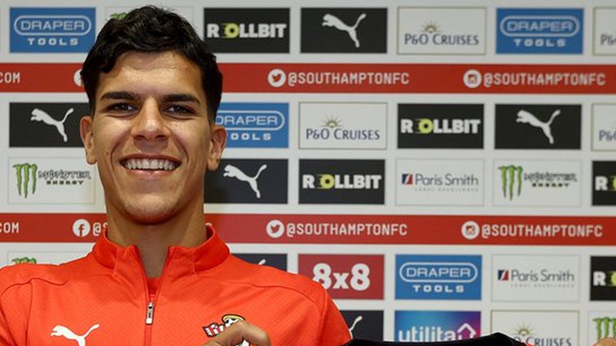 Premier League 2024-25: Southampton signs midfielder Mateus Fernandes from Sporting – The Headlines Premier League 2024-25: Southampton signs midfielder Mateus Fernandes from Sporting – The Headlines