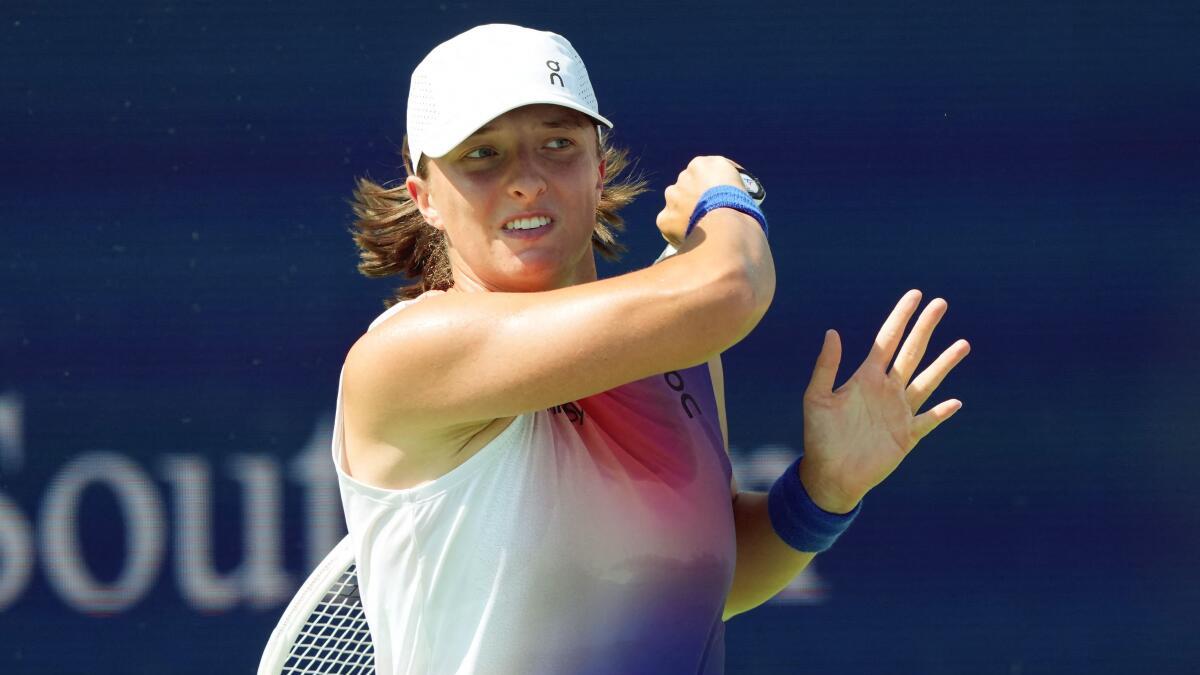 Cincinnati Open: Iga Swiatek sweats out win vs Andreeva to reach semis – The Headlines