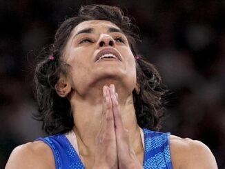 Vinesh Phogat returns to grand welcome after Paris Olympics heartbreak – The Headlines