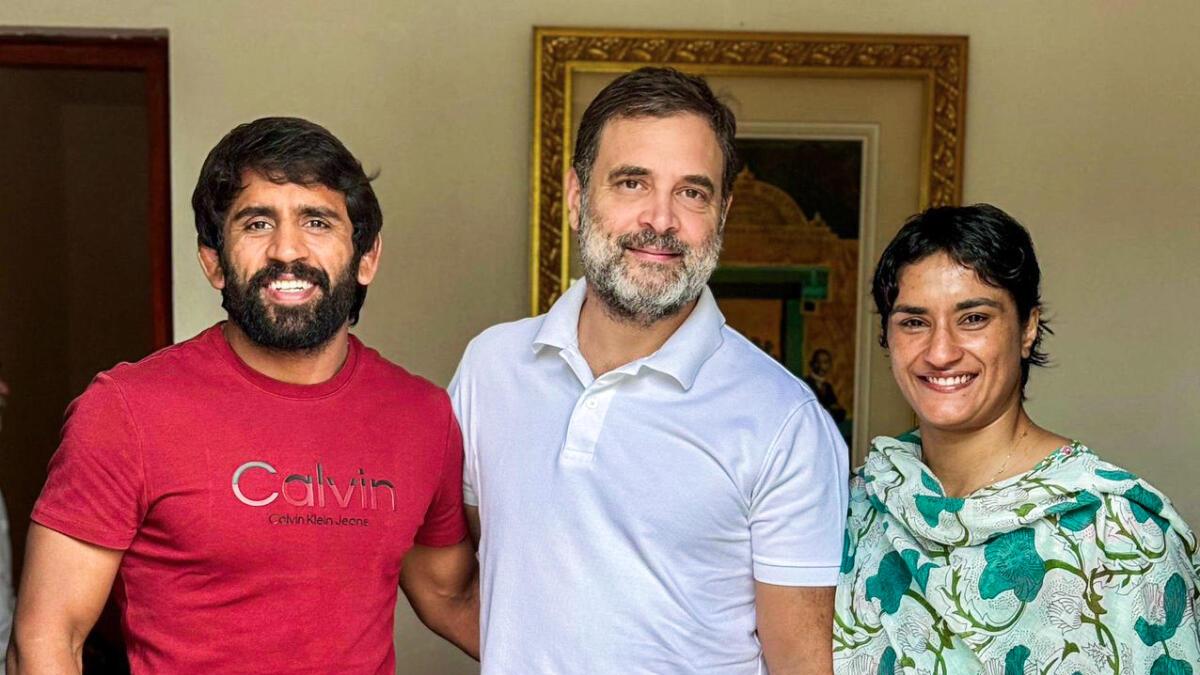 Vinesh Phogat, Bajrang Punia join political party Congress – The Headlines