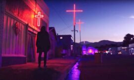 NFL Star Tries Out Acting in Gory New Hulu Murder Mystery – The Headlines