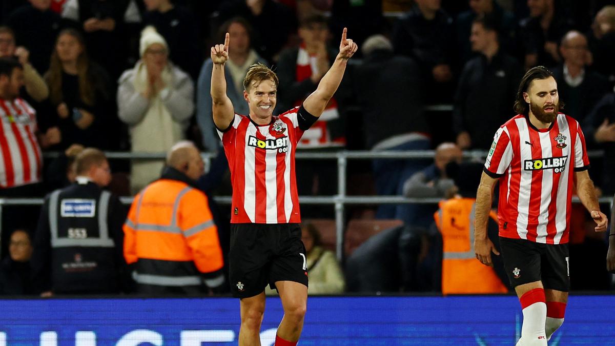 League Cup 2024-25: Southampton edges Stoke 3-2, Brentford wins shootout to reach quarterfinals – The Headlines