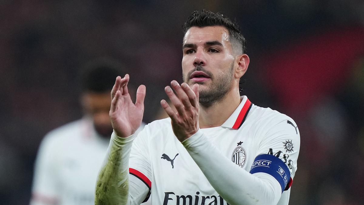 Serie A 2024-25: Milan defender Theo Hernandez suspended for 2 matches for protests after loss at Fiorentina – The Headlines