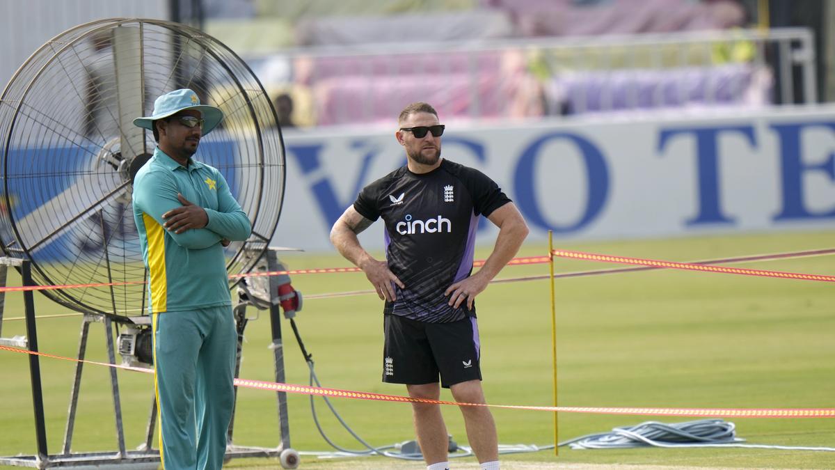 PAK vs ENG, 3rd Test: Pakistan retains spin-heavy team for final Test against England – The Headlines