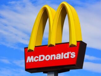 McDonald’s Hamburgers Responsible For Nationwide E. Coli Outbreak – The Headlines