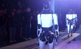 Famous Sci-Fi Director Accuses Elon Musk Of Stealing Robot Design – The Headlines