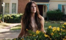 Kathryn Hahn Receives Award For Historic Marvel Nudity – The Headlines