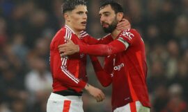 Man United thrashes Leicester City again as Nistelrooy ends stint as interim manager unbeaten – The Headlines