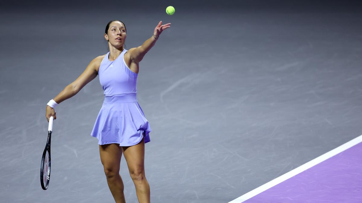 WTA Finals 2024: Swiatek to face alternate Kasatkina in must-win match after injured Pegula pulls out – The Headlines