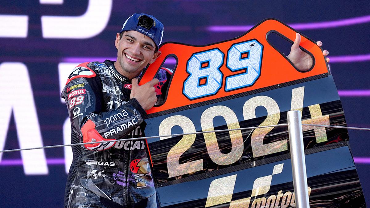 Motorsport Weekend Wrap: Martin seals maiden championship; Ugochukwu wins incident-filled Macau GP – The Headlines