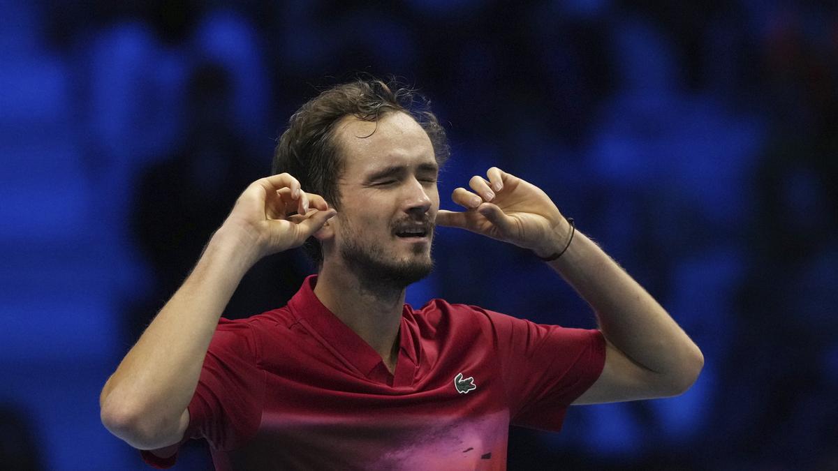 ATP Finals: Rejuvenated Medvedev back on track with win over De Minaur – The Headlines ATP Finals: Rejuvenated Medvedev back on track with win over De Minaur – The Headlines