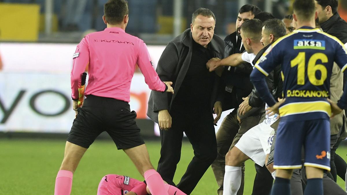 Former Turkish football club president Faruk Koca sentenced to prison for attacking referee – The Headlines