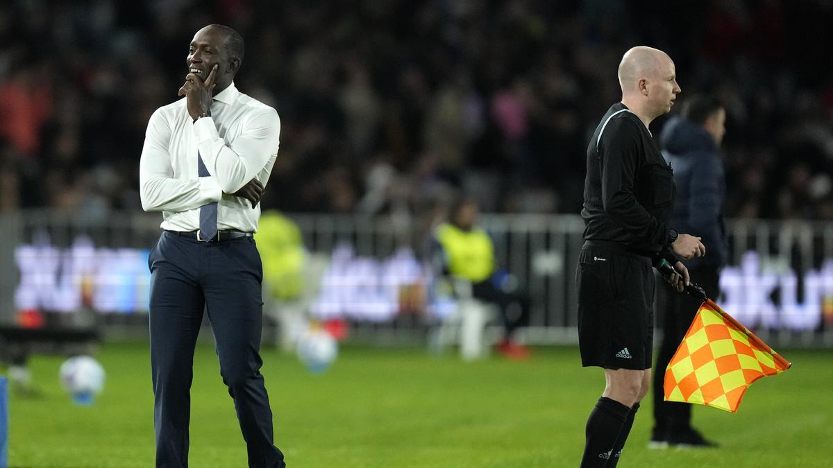 Former Trinidad and Tobago captain Dwight Yorke hired to coach national team – The Headlines