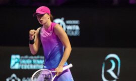 WTA Finals 2024: Swiatek battles past Krejcikova in opener – The Headlines