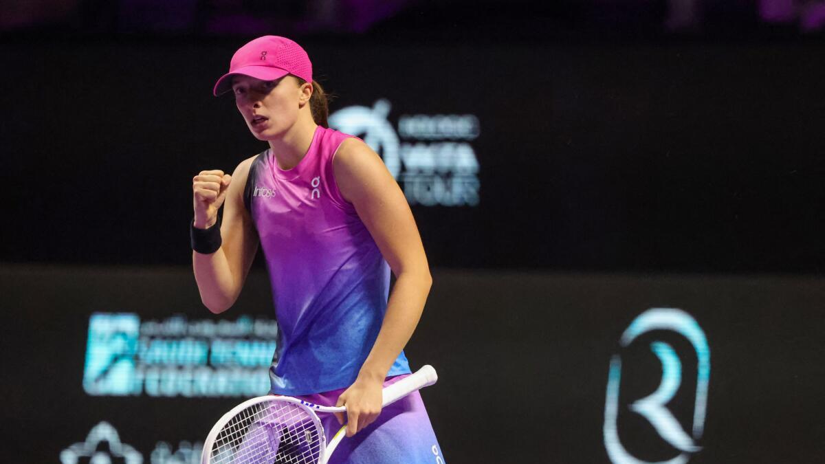 WTA Finals 2024: Swiatek battles past Krejcikova in opener – The Headlines