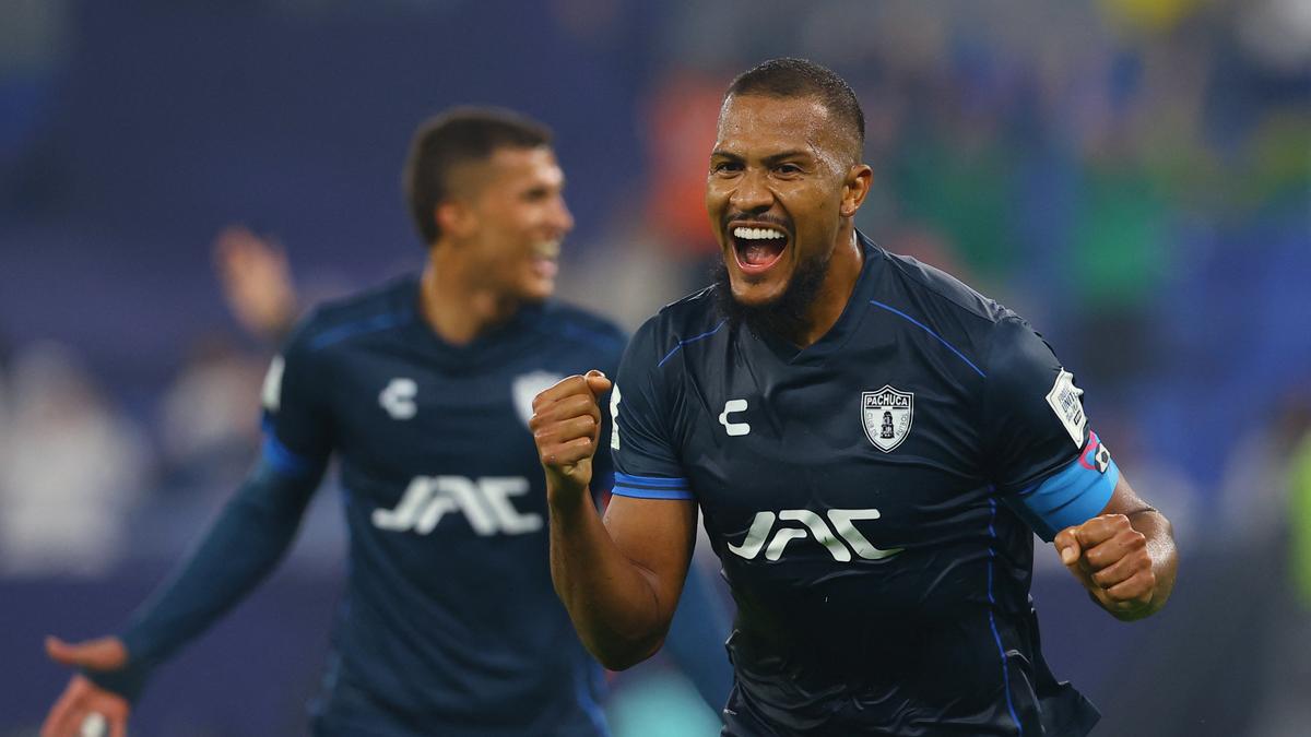 Pachuca stuns Botafogo 3-0 to advance in the Intercontinental Cup – The Headlines