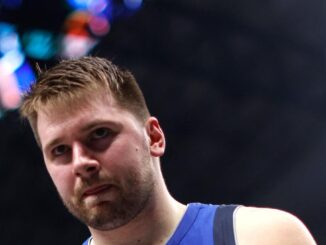 NBA: Luka Doncic limps off court during Christmas Day clash against Timberwolves – The Headlines