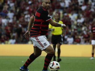 Brazil’s Adriano bids farewell in testimonial match at Maracana – The Headlines