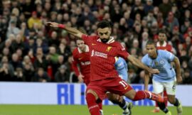 Premier League 2024-25: Liverpool beats Manchester City 2-0 to extend lead at top – The Headlines