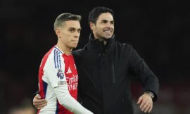 Premier League 2024-25: Corner specialist Arsenal earns 2-0 win over Manchester United – The Headlines