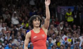 From Vinesh Phogat to Magnus Carlsen: What were the biggest sporting controversies of 2024? – The Headlines