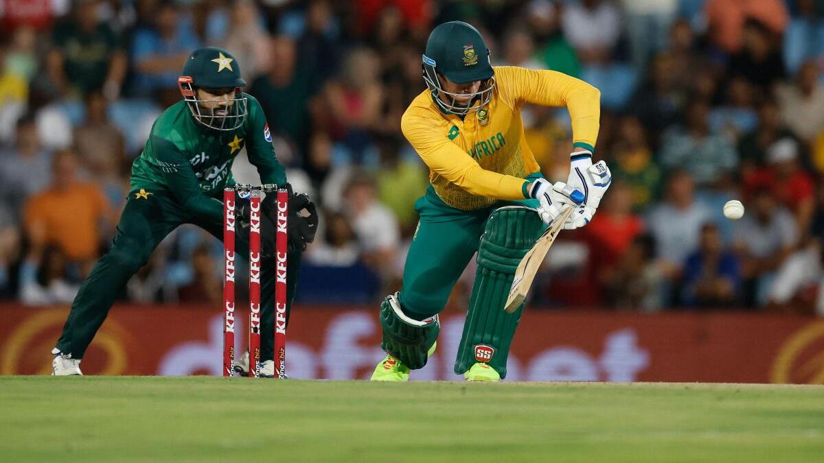 SA vs PAK Live Score, 1st ODI: South Africa wins toss, elects to bat against Pakistan; streaming info, squads – The Headlines