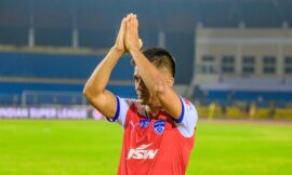 ISL 2024-25: Chhetri’s late goal rescues Bengaluru FC in 1-1 draw against Hyderabad FC – The Headlines
