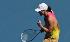 Australian Open 2025: Swiatek eases past Navarro to enter semis – The Headlines