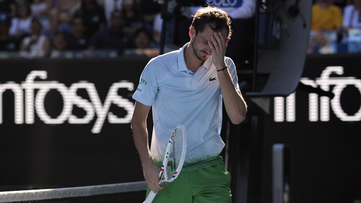 Australian Open 2025: Medvedev stunned by teen qualifier Tien in late night showdown – The Headlines