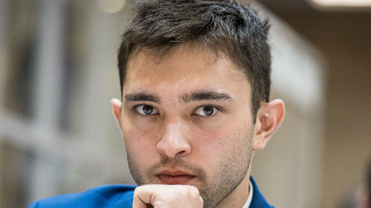 Tata Steel Chess 2025: Uzbek GM Nodirbek Yakubboev refuses to shake hands with Vaishali due to religious reasons, apologises later – The Headlines