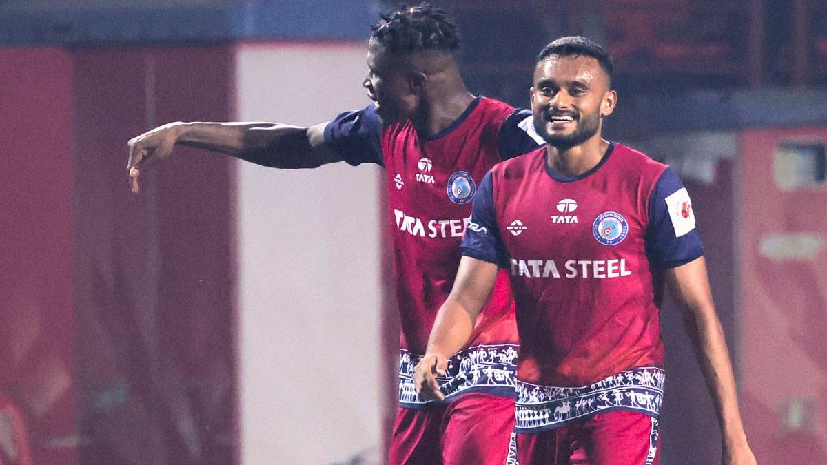 ISL 2024-25: Eze shines for Men of Steel as Jamshedpur holds Mohun Bagan SG to 1-1 draw – The Headlines