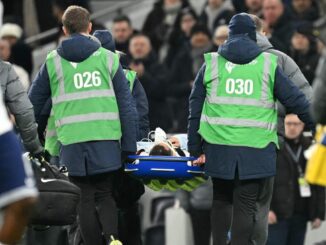 Bentancur stretchered off after bad fall during Tottenham’s EFL Cup semifinal clash against Liverpool – The Headlines