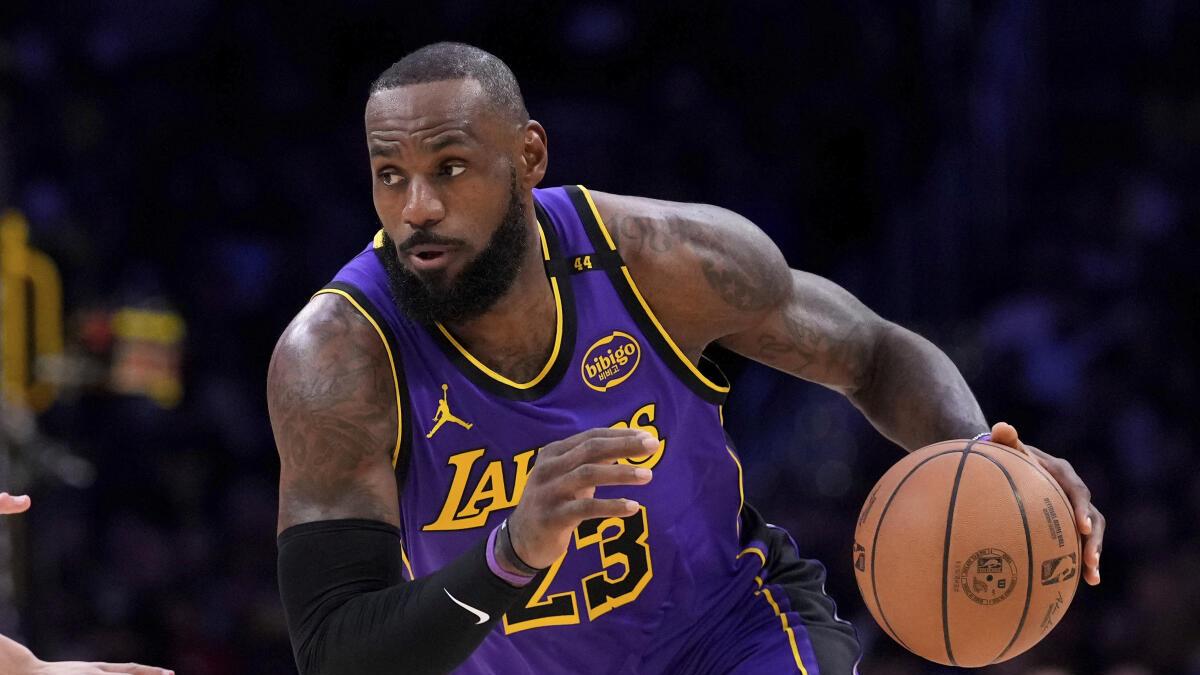 LeBron James breaks Michael Jordan’s record for most 30-point games – The Headlines