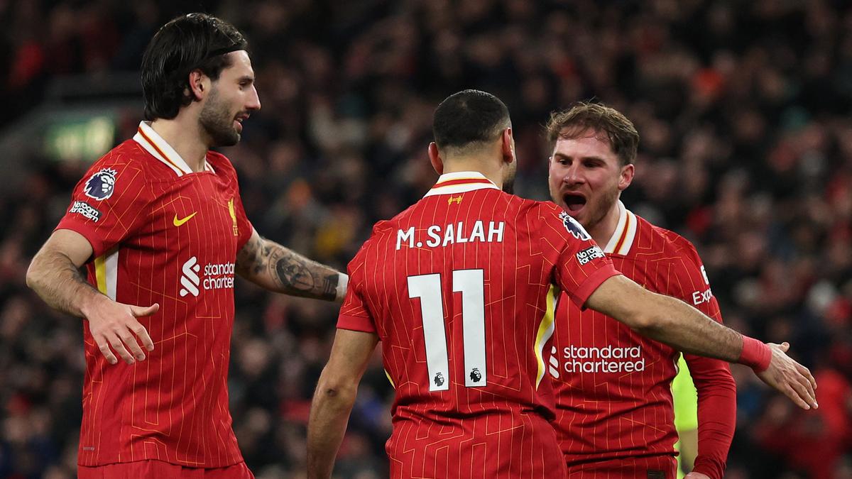 Premier League 2024-25: Liverpool beats Newcastle United 2-0 to extend lead at top – The Headlines