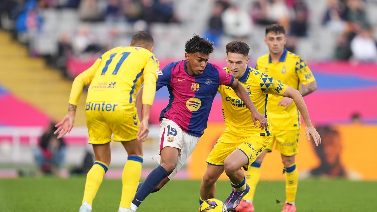 Sevilla vs Barcelona LIVE streaming info, La Liga 2024-25: When, where to watch SEV v BAR; Preview; Predicted Lineups – The Headlines