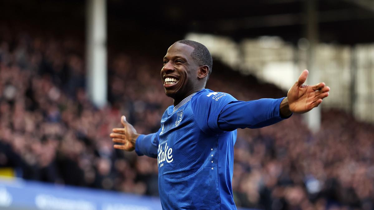 Premier League 2024-25: Everton’s Doucoure scores fastest goal of season – The Headlines