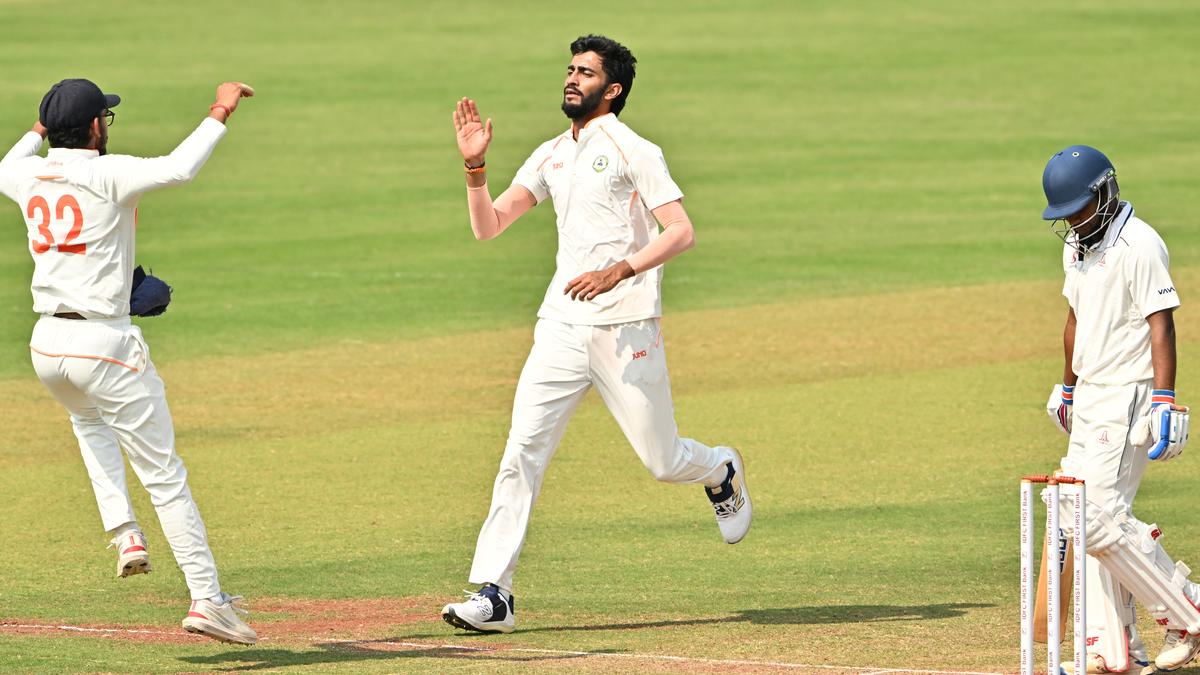 Ranji Trophy 2024-25: Vidarbha’s Aditya Thakare pleased with his performance after claiming fifer vs TN – The Headlines Ranji Trophy 2024-25: Vidarbha’s Aditya Thakare pleased with his performance after claiming fifer vs TN – The Headlines