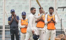Wriddhiman Saha bids adieu from competitive cricket, receives guard of honour during Bengal vs Punjab match – The Headlines