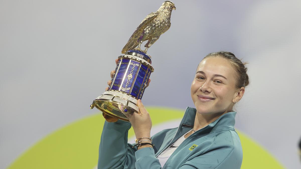 Qatar Open 2025: Anisimova sweeps past Ostapenko to claim title in Doha – The Headlines Qatar Open 2025: Anisimova sweeps past Ostapenko to claim title in Doha – The Headlines