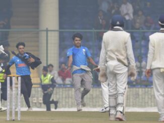 Ranji Trophy 2024-25: Three fans enter ground to get close to Virat Kohli during Railways vs Delhi match at Arun Jaitley Stadium – The Headlines