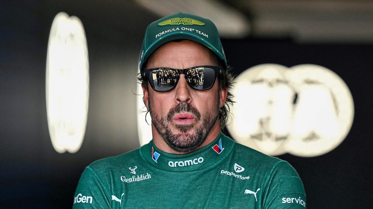 Fernando Alonso reveals neck injury ahead of Japanese Grand Prix 2025 – The Headlines